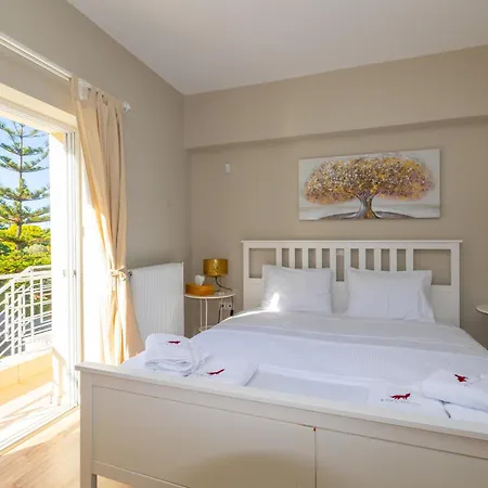 Apartment Ellie's House Theologos