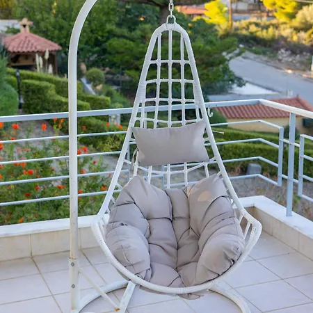 Ellie's House Theologos *